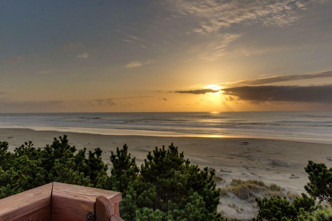 Seadrifter Oceanfront Beach House Seal Rock Bagian luar foto